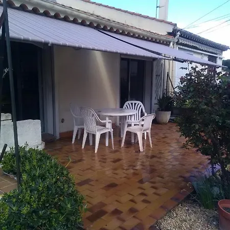 Casa de Férias Meuble De Tourisme Anne Bouchard *