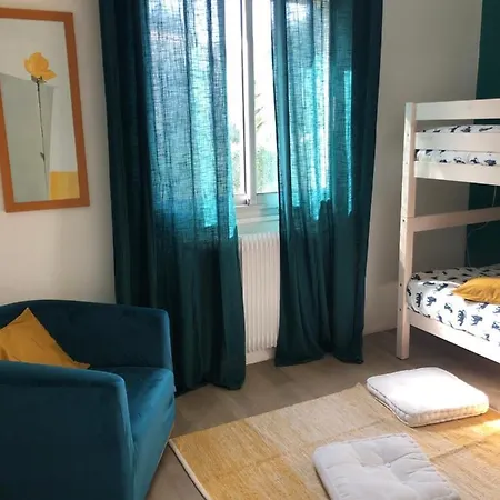 Meuble De Tourisme Anne Bouchard Casa de Férias Béziers