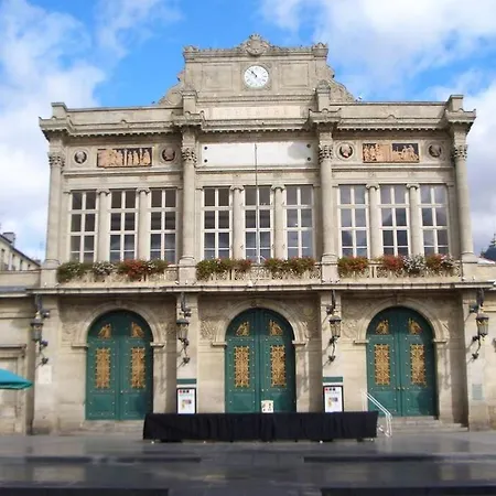 Meuble De Tourisme Anne Bouchard Casa de Férias Béziers