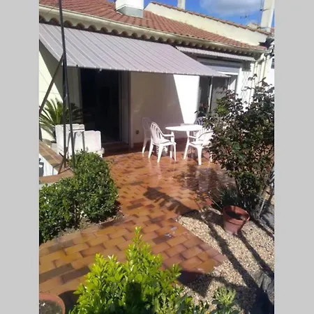 Meuble De Tourisme Anne Bouchard Casa de Férias